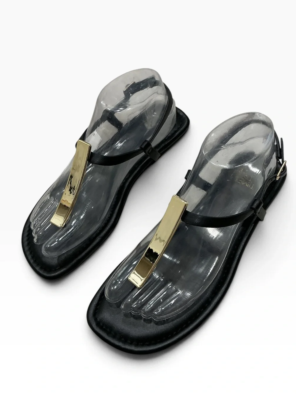 Time and Tru Women’s T-Strap Thong Sandals Black Gold Hardware Size 7